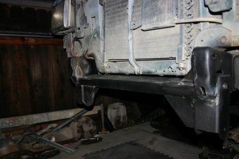 1991 Ford Bronco - Front frame and radiator assembly of a 1991 Ford Bronco, showing custom bumper mounts.