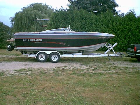 2000 Ford Excursion photo