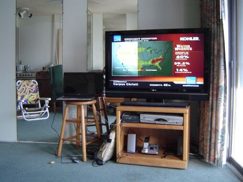 1989 Ford Bronco - Mom's new TV
