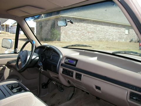 1995 Ford Bronco - Interior view of a 1995 Ford F-350, including dashboard and steering wheel.