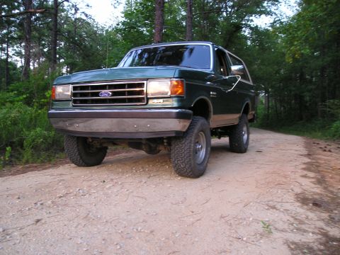 1989 Ford Bronco - 1989 Ford Bronco on a dirt road.