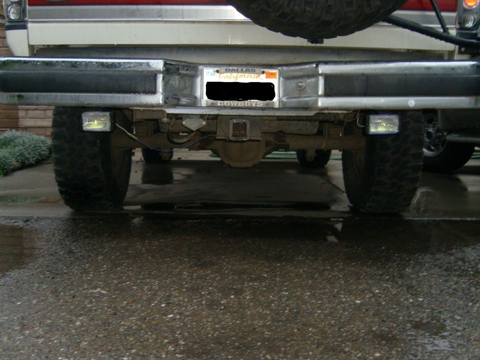 1989 Ford Bronco rear bumper with reverse lights and California license plate