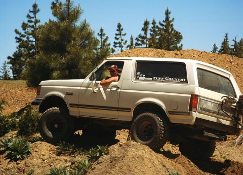 1987 Ford Bronco - another pre lift photo