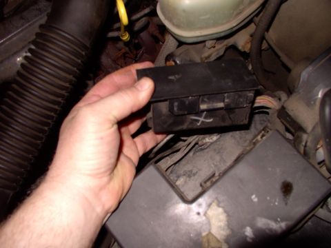 1990 Lincoln Town Car - This one pops off independent of the other