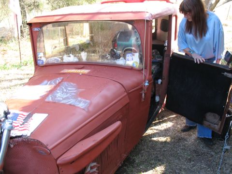 1993 Ford Bronco - owner showing me the suicide door