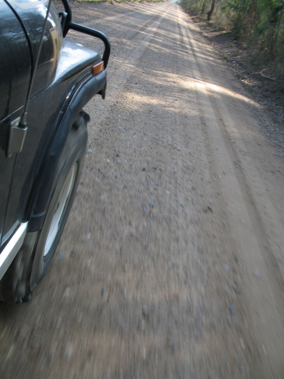 I like this shot. We got the hell outta the tri-wheel thing place and scooted on down the road...