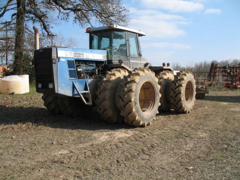1993 Ford Bronco - Big blue Versatile. It has lockers F/R and over five and a half feet of potential articulation. We also made our own rims from scratch to h…