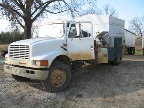 1993 Ford Bronco - the good 'ol service truck. Top speed is 58 mph, but it has everything we need (yes, it has a sink).