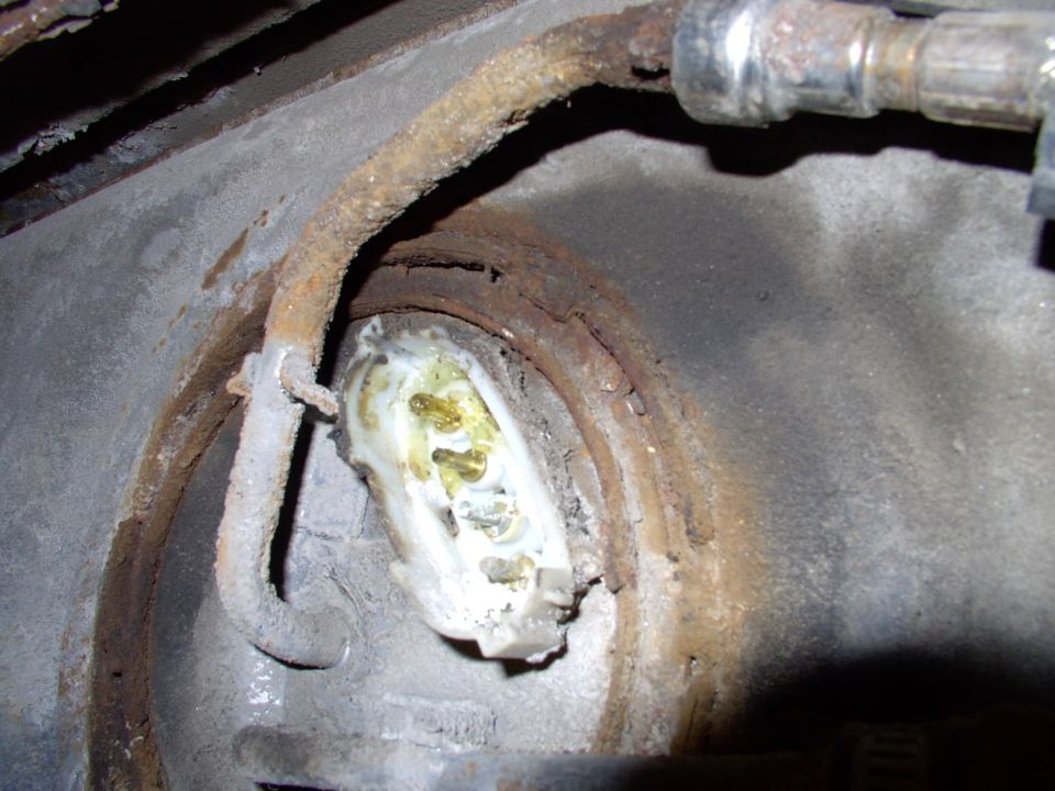 Just a bit of corrosion on the pins