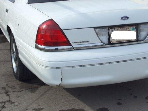 2004 Ford Crown Victoria photo