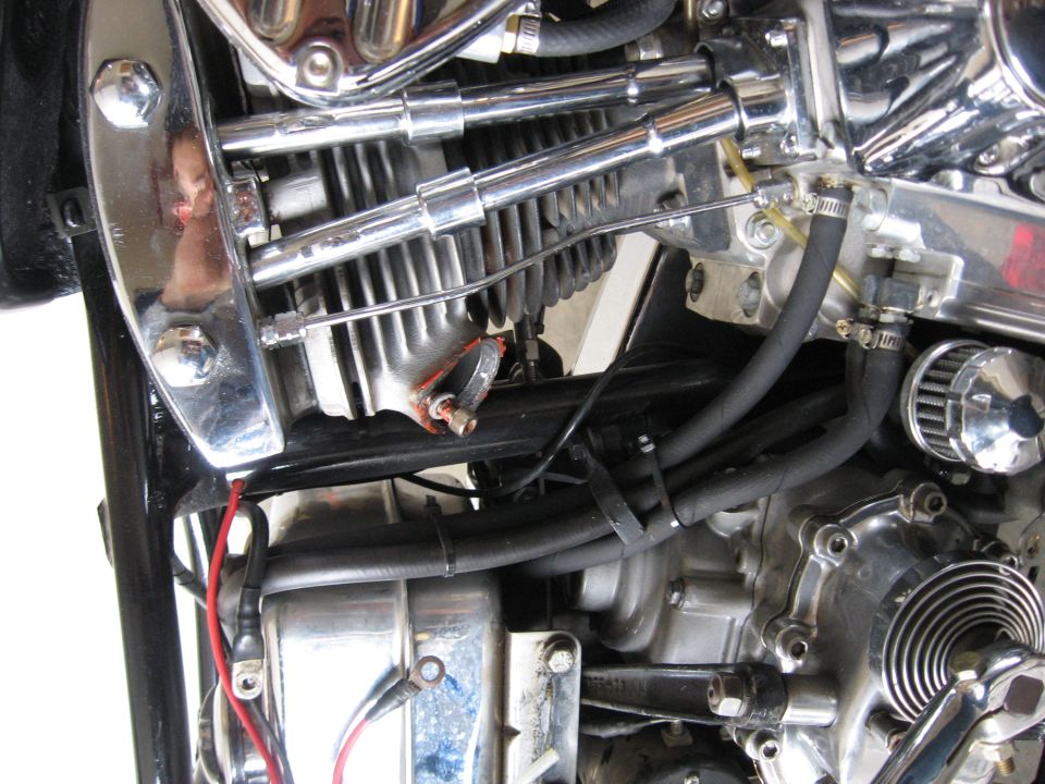 pics of installing a Revtech 5 spd in a 4 spd case with kicker into Shovelhead