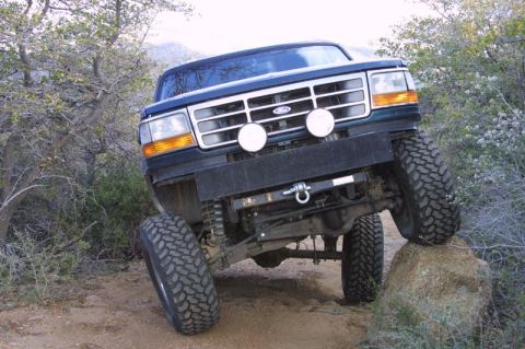 1993 Ford Bronco - Great pic of Scott's Superrunner steering setup...I gonna try to make my own...