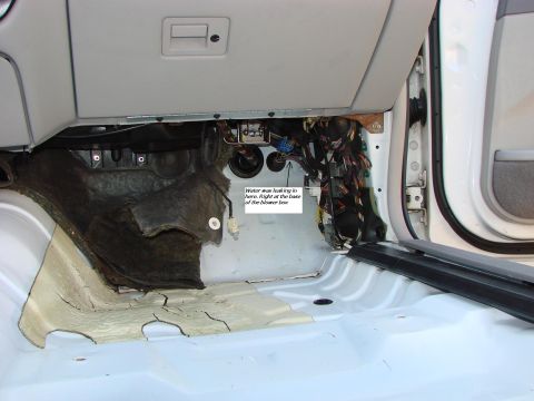 1997 Mercury Grand Marquis - This is the area that was getting wet. That sound insulation doesn't come out without removing the dashboard. It goes all the way up to the…
