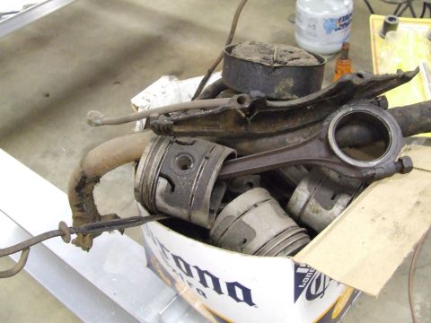 1967 Ford Bronco - Box of parts.....got to get the pistons off and clean up the rods.