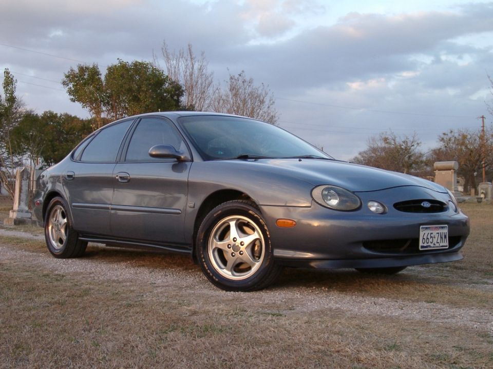 1999 Ford Taurus