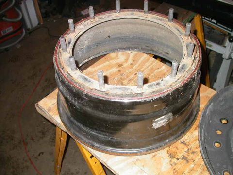 1990 Ford Bronco - Inner wheel.