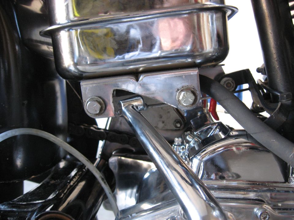 pics of installing a Revtech 5 spd in a 4 spd case with kicker into Shovelhead
