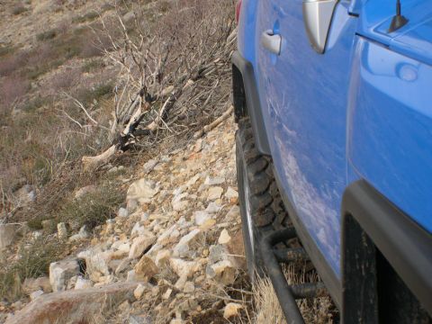 2007 Toyota FJ Cruiser - Too close for comfort.