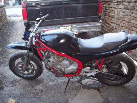 1993 Yamaha Seca II photo