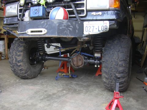 1991 Ford Bronco - tires on ready to work on steering and track bar