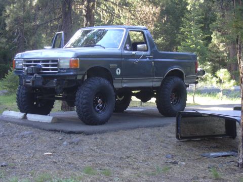 1991 Ford Bronco - 39.5" IROK's lookin good!