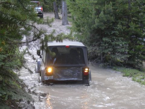 1991 Ford Bronco - I hope you like mud holes if you're planning on heading down Raven's Roost
