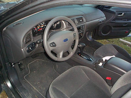 2003 Ford Taurus photo