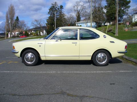 1971 Toyota Corolla - L side