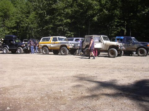 1991 Ford Bronco - Staging area at Evan's Creek
