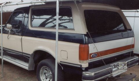 1988 Ford Bronco - rear quarters, tailgate, top, driver door and driver fender