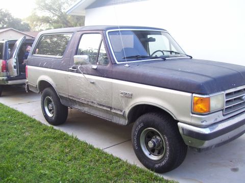 1989 Ford Bronco - Stock Stance