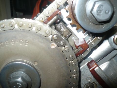 1996 Ford Mustang - RH TC and exhaust cam sprocket timing marks