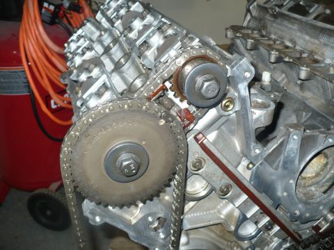 1996 Ford Mustang - RH TC and exhaust cam sprocket timing marks (zoom out)