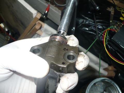 1996 Ford Mustang - LH tensioner compressed
