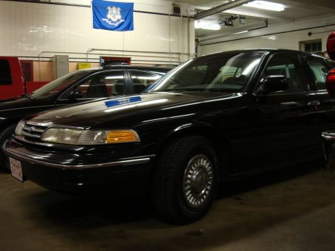 2003 Ford Crown Victoria