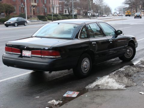 2003 Ford Crown Victoria