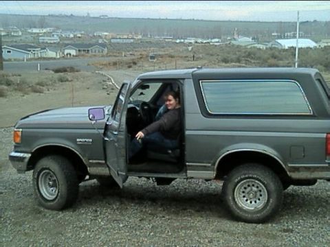 1989 Ford Bronco - wife drives too