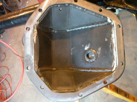 1990 Ford Bronco - I did end up needing to do a little clearancing in the diff cover. I wasn't too surprised to need to grind down the welds a bit on the non-…