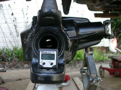 1990 Ford Bronco - Not having the knuckle hung on the C makes it a little easier to measure the caster.
