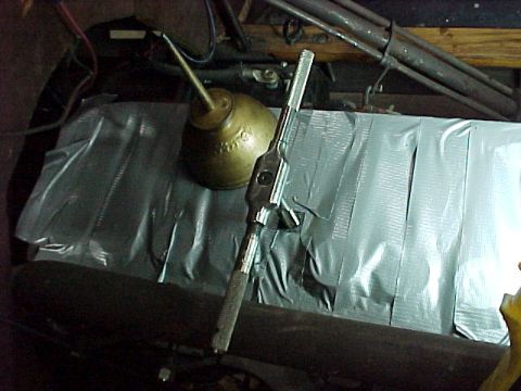 1913 Ford Model T - Tapping the hole with special Heli - Coil tap