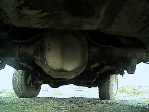 1989 Ford Bronco - rear diff shot