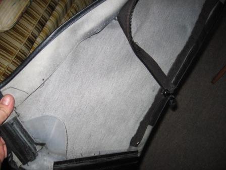 1993 Ford Bronco - Passenger side rear pillar, zipper in need of sewing repair
