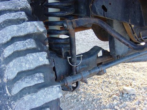 1983 Ford Bronco - Custom sway arm disconnect