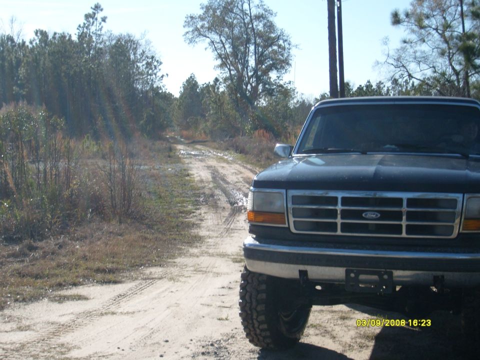 This is a legal road!  Im not for the trespassin.