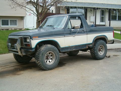 1985 Ford Bronco photo