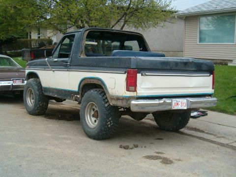 1985 Ford Bronco photo