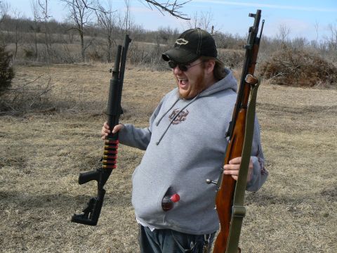 2006 Ford E350 - The dangers of combining rednecks and weapons. Willie and his babies.