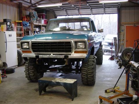 1983 Ford Bronco - Nathans 1977 F-150, 3/4 ton axles, 460 & C6, 35 Boggers, 9" lift