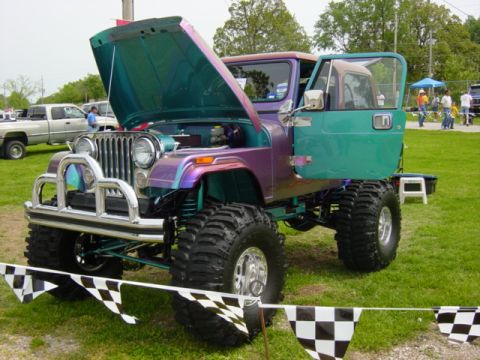 1983 Ford Bronco - Terry Hunt's jeep, CJ on a YJ frame, Rubicon lift, 40" Boggers...