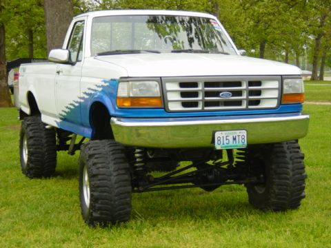 1983 Ford Bronco - Posing at camp